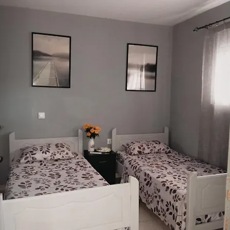 Semi-basement 50sqm Near Citycenter Apartment